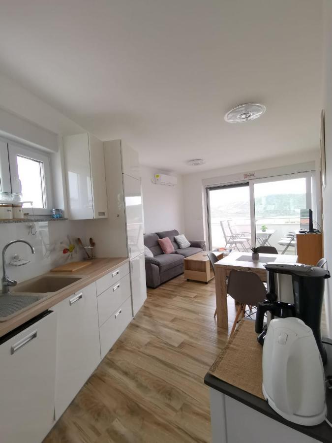 Ristovic Apartment Primosten Luaran gambar